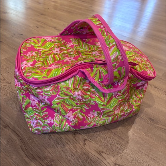 Lilly Pulitzer Party Cooler in the Jungle Tumble print - Picture 4 of 8